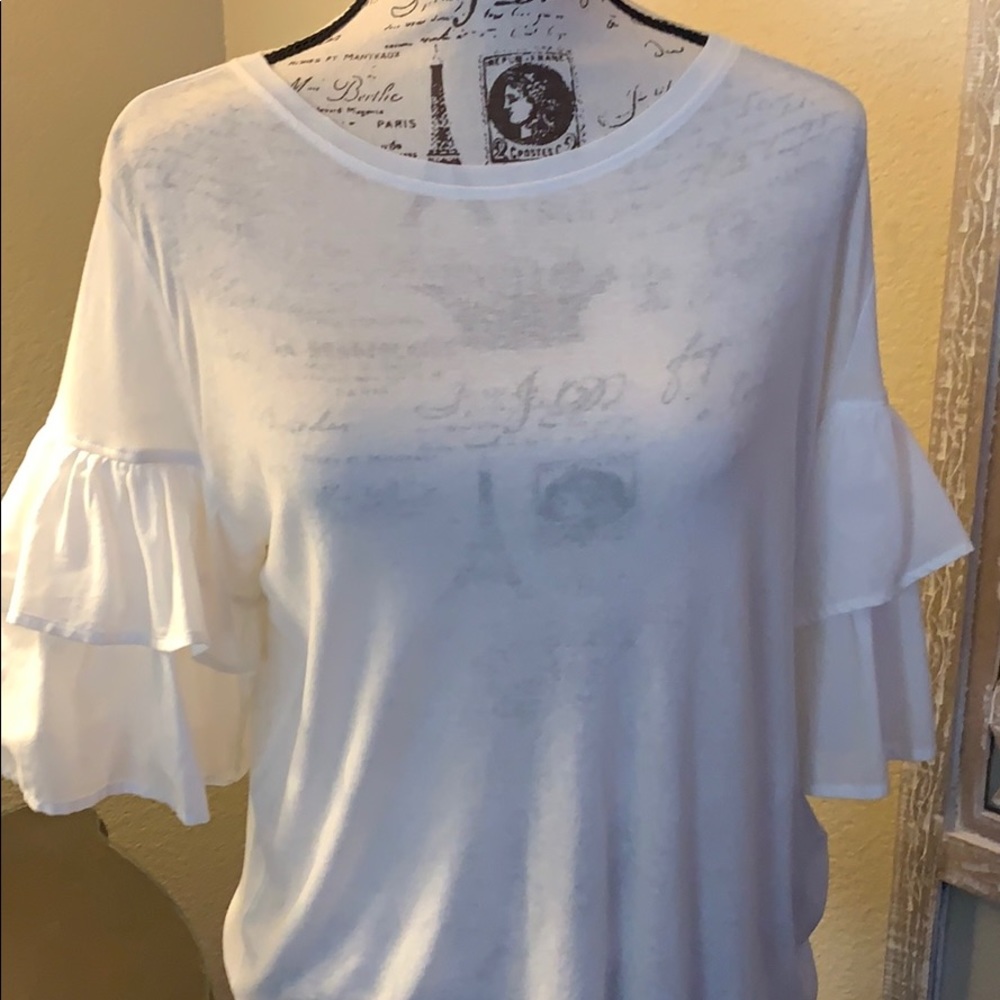 Ruffle sleeve blouse